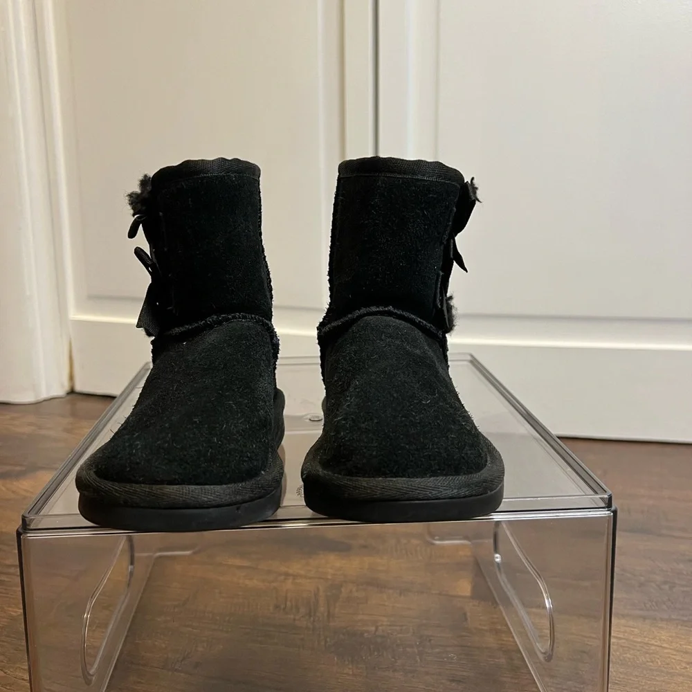 Koolaburra By Ugg Kids Victoria Short Boot Size Kids 6 Color Black
